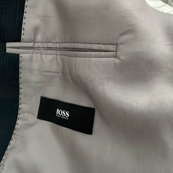 EUC Hugo Boss Black Micro Plaid Suit - Size 40 R - Picture 13 of 14